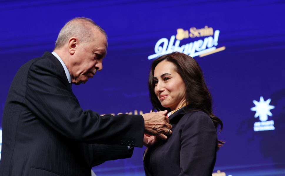 AK Parti’ye geçen Özlem Vural İmamoğlu'nun projesini Bakanlığa devretti