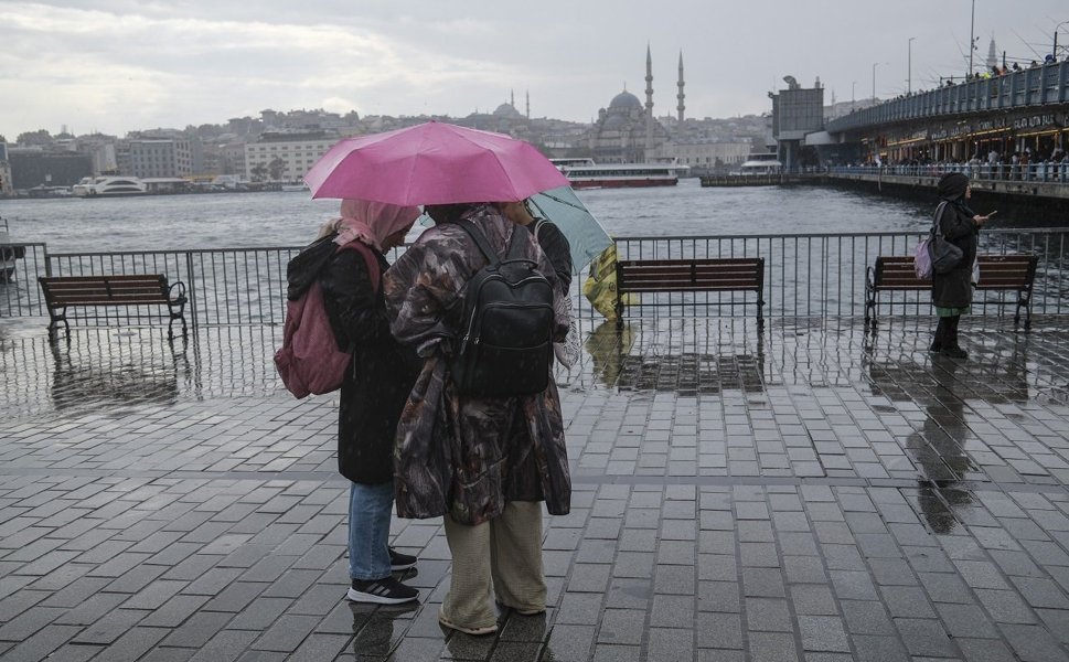 AKOM, İstanbul için soğuk hava ve sağanak uyarısı yaptı
