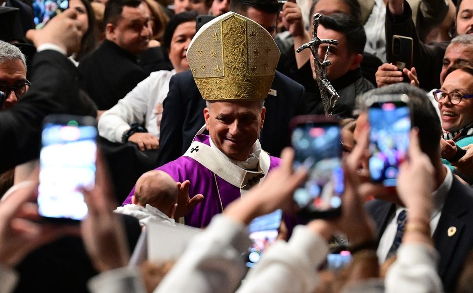 Abdurrahman Dilipak'ın yazısı | Papa'yı yolcu ederken!