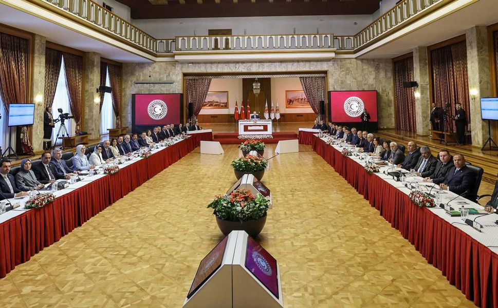 CHP’den DEM Parti’nin süreç raporu eleştirisine yanıt geldi