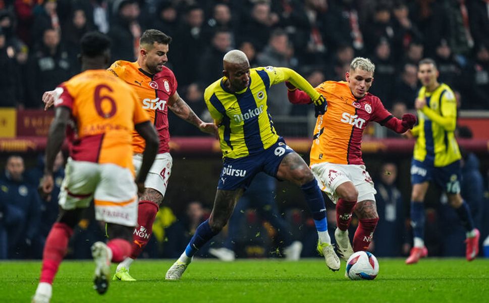 Galatasaray-Fenerbahçe derbisinin tarihi belli oldu