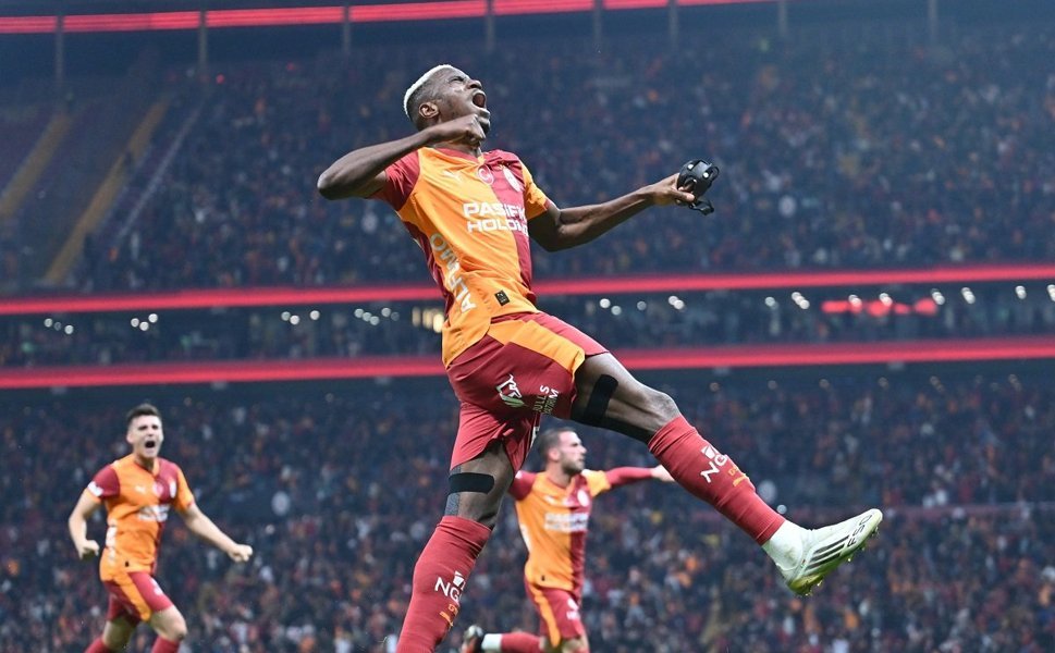 Okan Buruk’un ‘çok yönlü’ Osimhen planı!