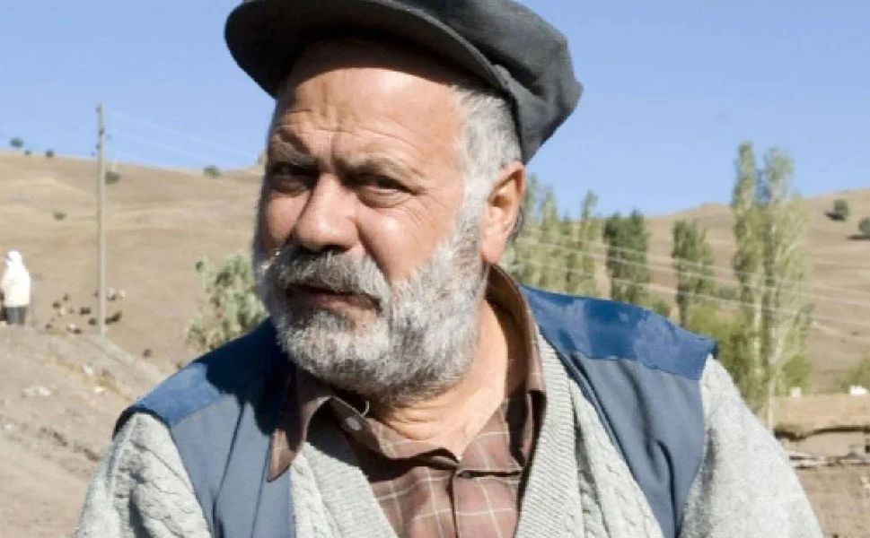 Usta oyuncu Ali Tutal hayatını kaybetti