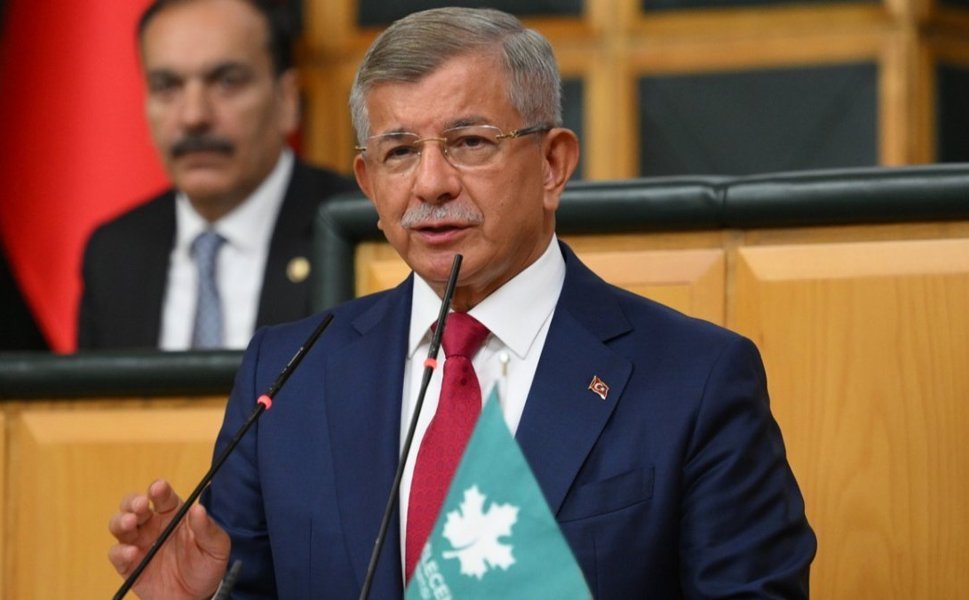 Ahmet Davutoğlu: Bu üçlü çete Türkiye'ye 10 yıl kaybettirdi!