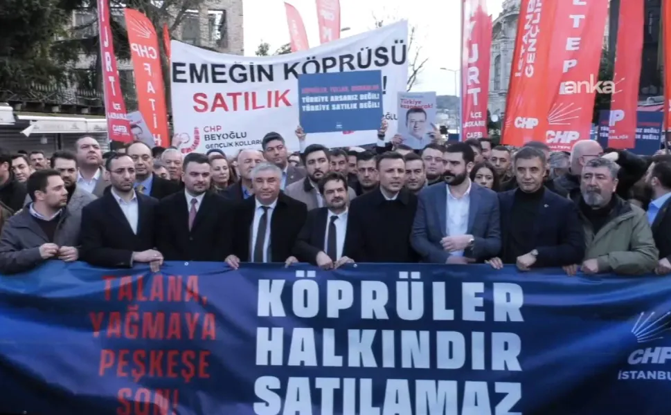 CHP'nin köprülerin satışına karşı yürüyüşünde 3 kişi gözaltına alındı