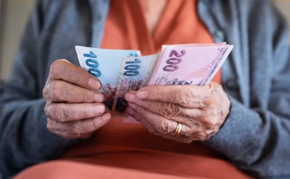 Emekli bayram ikramiyelerinin yatırılacağı tarih belli oldu