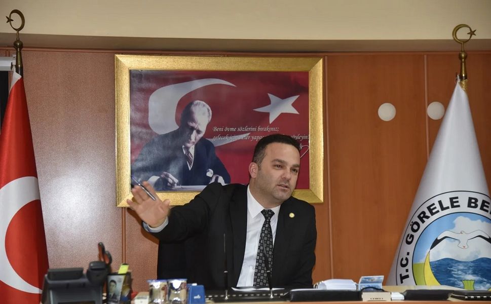 Görele Belediyesi'nde seçim öncesi CHP'den iki isim istifa etti