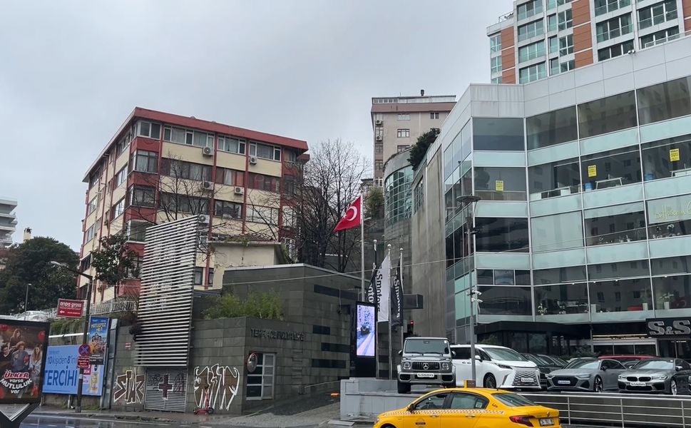 İş insanı Musa Toykar oturduğu binanın yangın merdiveninde ölü bulundu