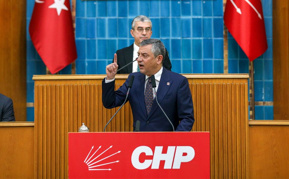 Özgür Özel’den Adalet Bakanına çağrı: Akın Bey mal varlığını açıklasın