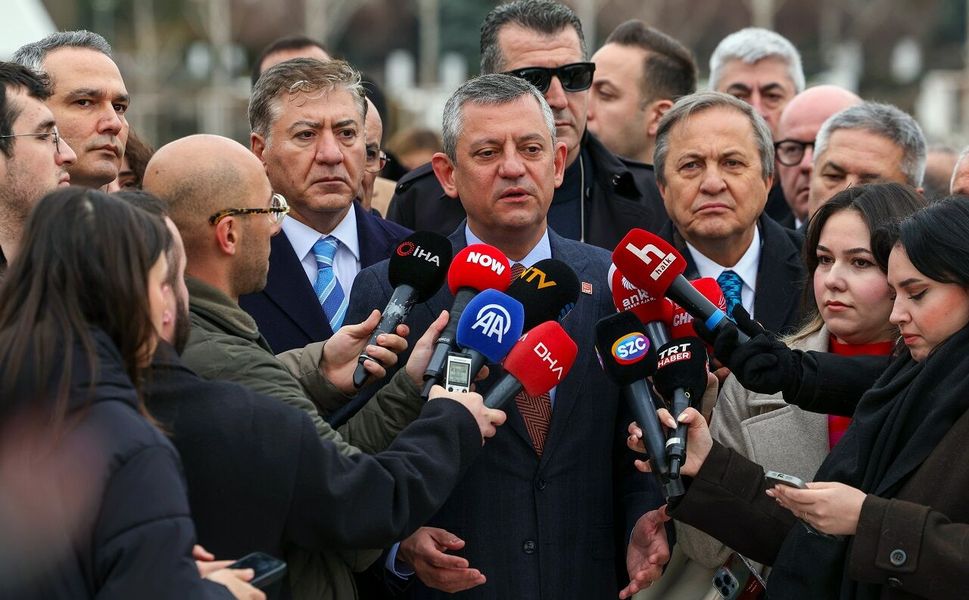 Özgür Özel Gümüşhane'den seslendi: Bana bina değil, seçimi kazanmak lazım