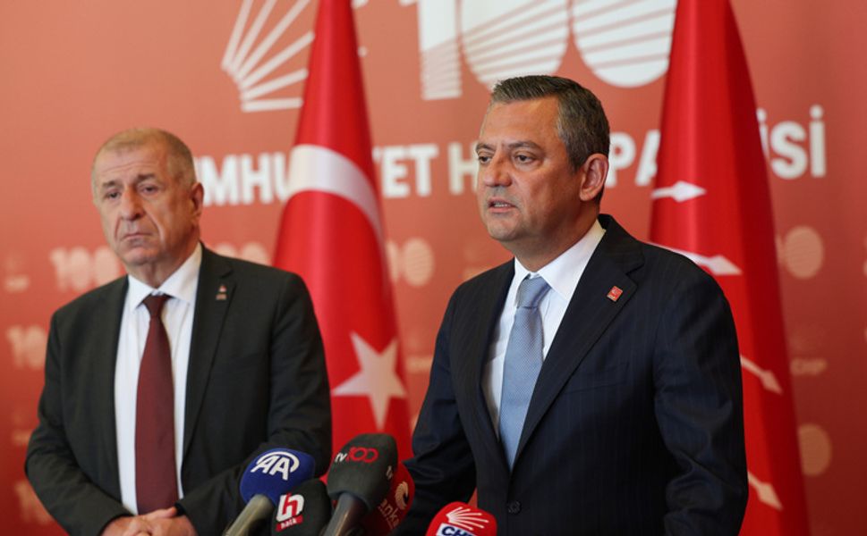 Ümit Özdağ’dan Özgür Özel’e komisyon raporu sorusu: ‘Nasıl imza attınız?’