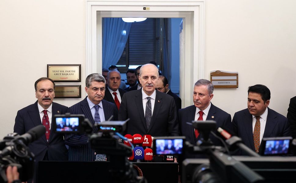 Kurtulmuş’tan AK Parti ve Yeni Yol Grubuna 'süreç' ziyareti