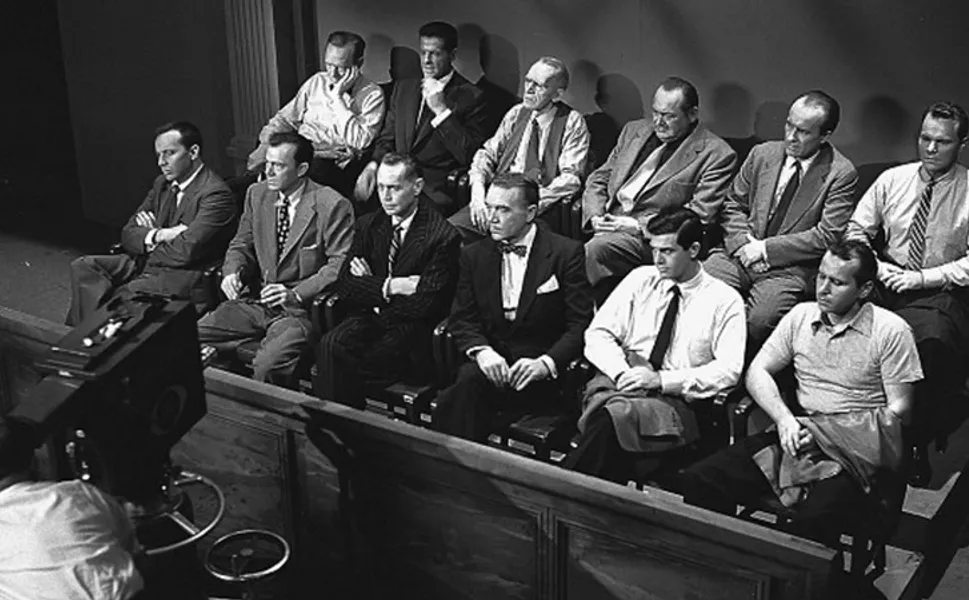 Övünç Zaman yazdı | Adaletin on iki yüzü : 12 Kızgın Adam