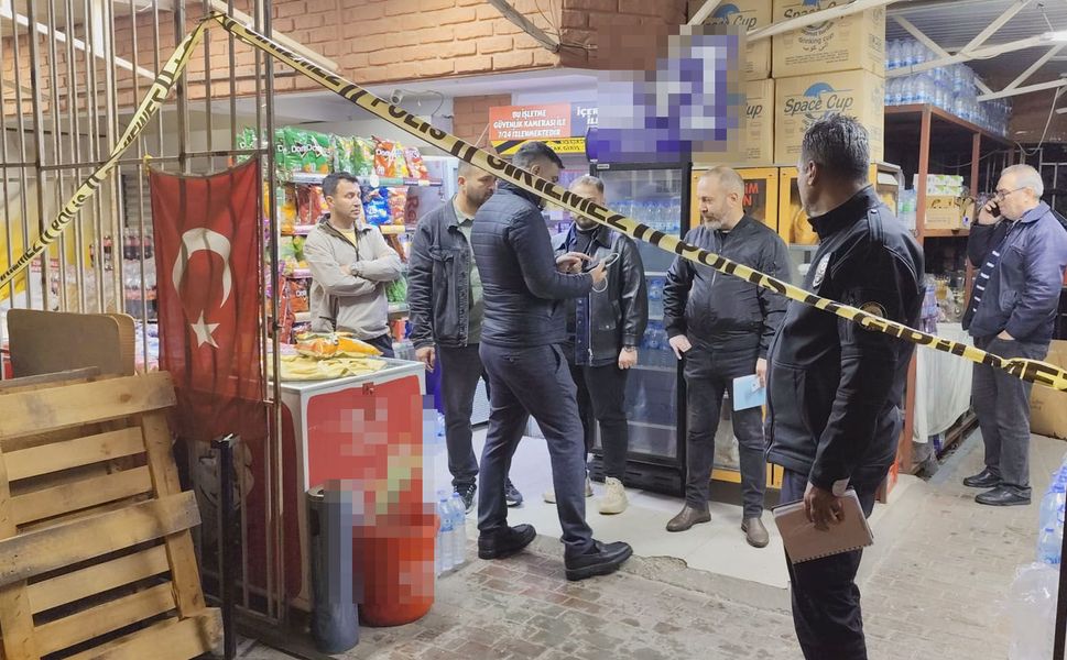 Alkollü iş yeri sahibi, tartıştığı müşteriyi öldürdü