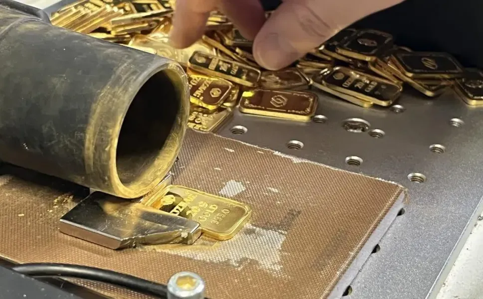 Altın düştü, talep patladı: Rafineriler tam mesaiye geçti!