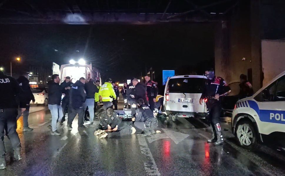 Bursa'da kadın cinayeti: Polisin gözü önünde öldürdü!