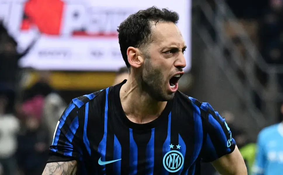 Günün spor manşetleri: ‘Fenerbahçe’de Hakan çıkarması; dört koldan transfer!’