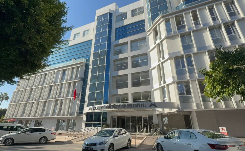 Mersin Büyükşehir Belediyesi'ne yeni operasyon: 20 gözaltı