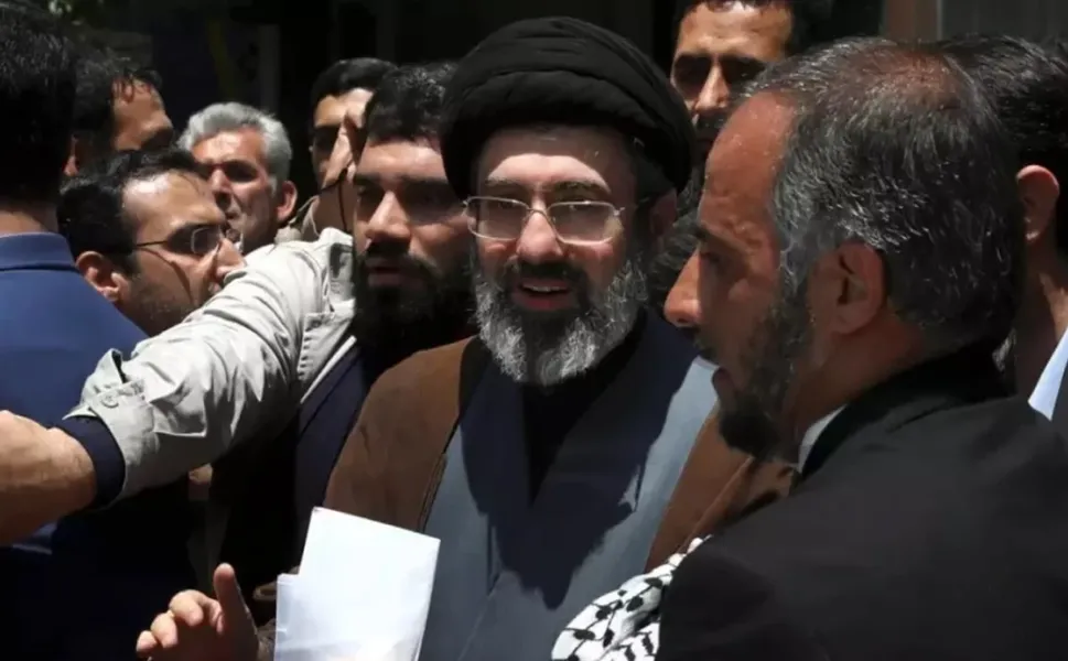 İran yeni dini liderini açıkladı