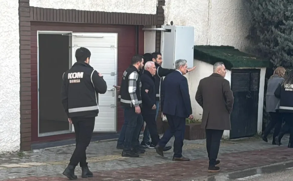 Bursa Büyükşehir Belediyesine operasyon: Başkan Mustafa Bozbey dahil 55 gözaltı!