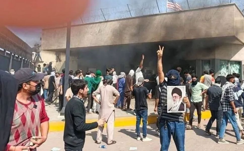 Pakistan'daki ABD büyükelçiliği önünde protesto: 9 ölü, 5 yaralı