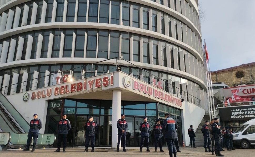 Bolu Belediye Başkan Yardımcısı Leyla Beykoz gözaltına alındı