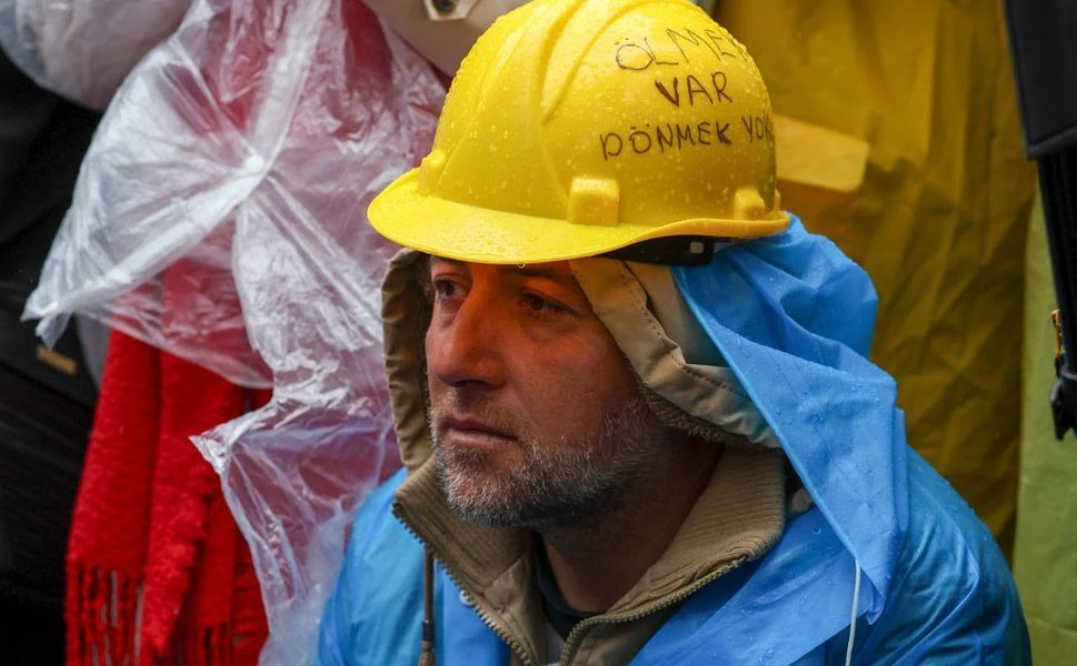 Ankara'da maden işçilerinin açlık grevi altıncı gününde: 'Çocuğum için buradayım'