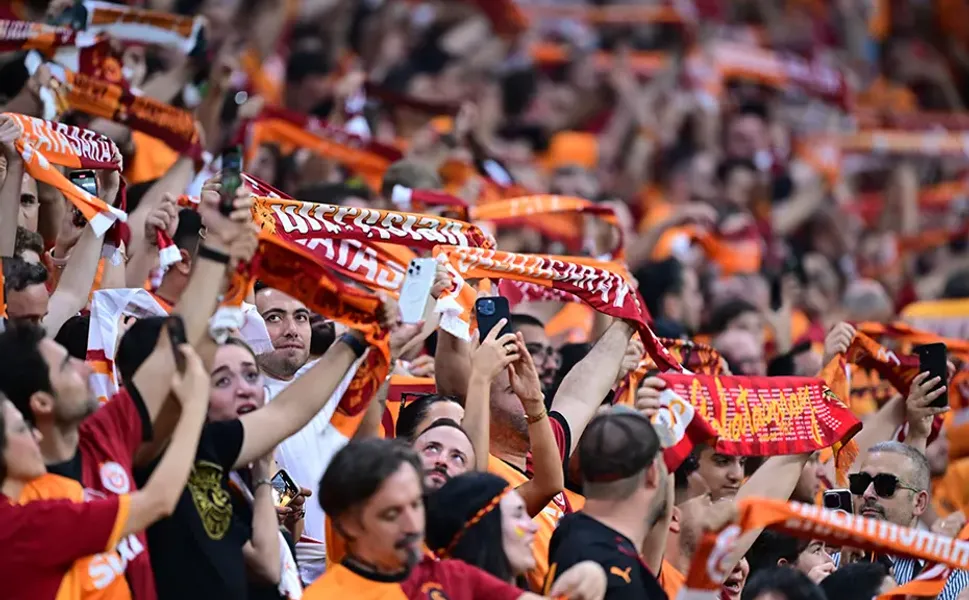 Günün spor manşetleri: ‘Galatasaray taraftarı isyan bayrağını açtı!’