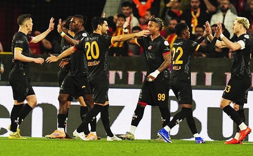 Lider, koltuğu bırakmadı | Göztepe 1-3 Galatasaray