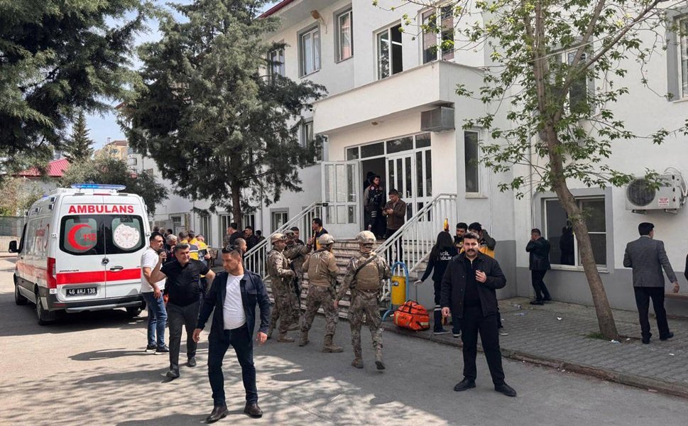 Siyasilerden Kahramanmaraş mesajları: Bu ihmali normalleştirmeyeceğiz