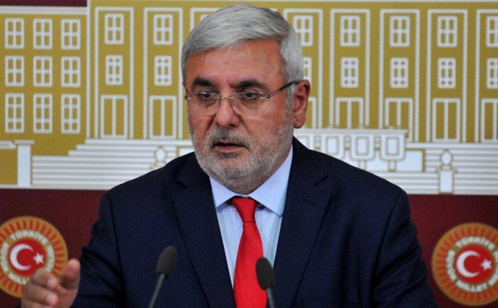 AK Partili Mehmet Metiner’in ABD vizesine red!