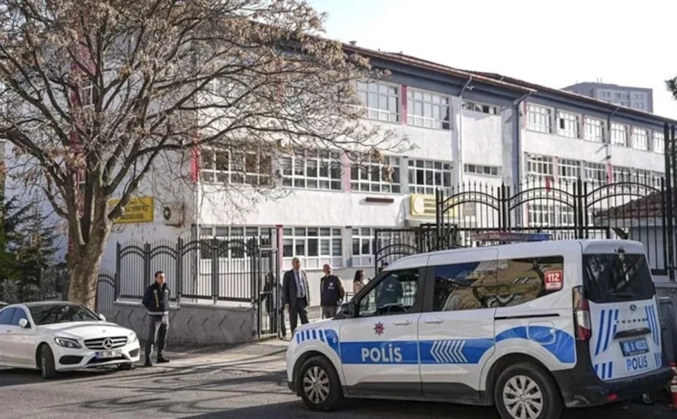 Okullarda yeni dönem!  'Sorunlu' ya da 'şüpheli' öğrencilere yakın takip!