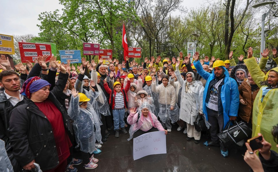 Özgür Özel'den maden işçilerine ziyaret: 'Mücadeleniz bir kutup yıldızı'