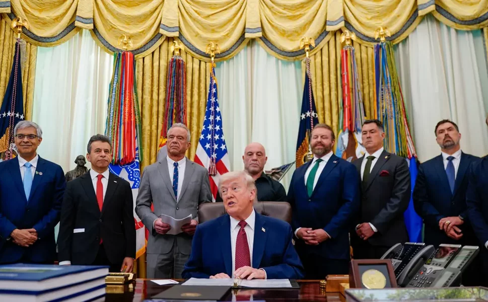 Trump: İran bize şantaj yapamaz!