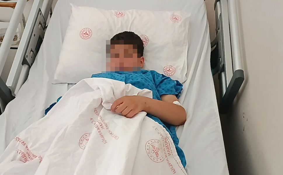 Sınıf etkinliği kanlı bitti: 9 yaşındaki çocuk silahla vuruldu!