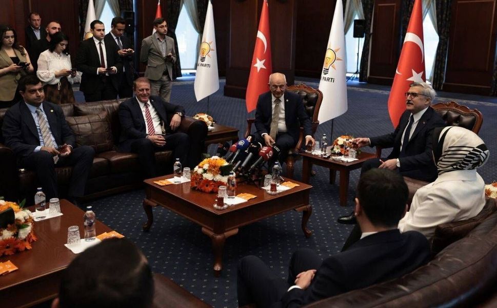 Kemal Kılıçdaroğlu’nun heyeti ilk bayramlaşmayı AK Parti ile yaptı