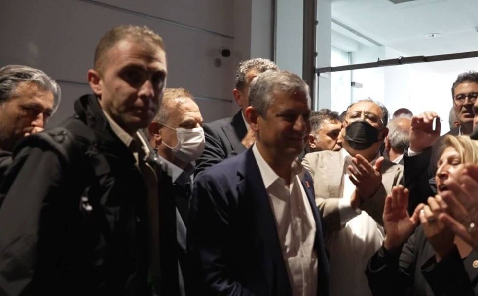 CHP'ye polis baskınının yeni görüntüleri ortaya çıktı!