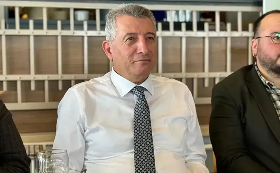 Güzelbahçe Belediyesi'ne yeni operasyon: Başkanın oğlu, gelini ve kardeşi gözaltına alındı