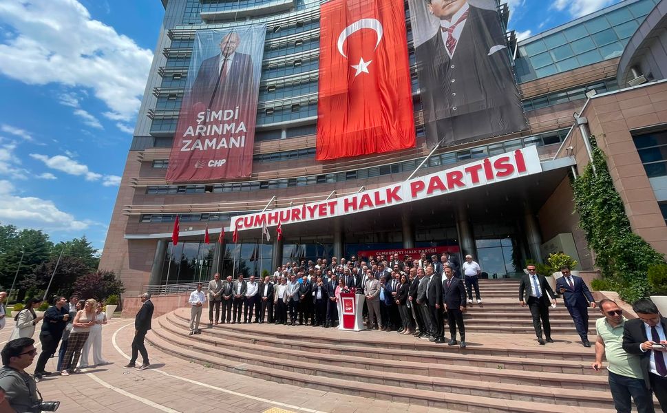 CHP'nin 74 il başkanından Kılıçdaroğlu'na kurultay çağrısı