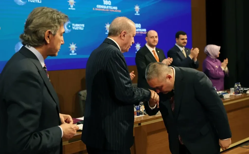 CHP’den istifa ederek AK Parti’ye geçen Mesut Özarslan’dan ilk açıklama