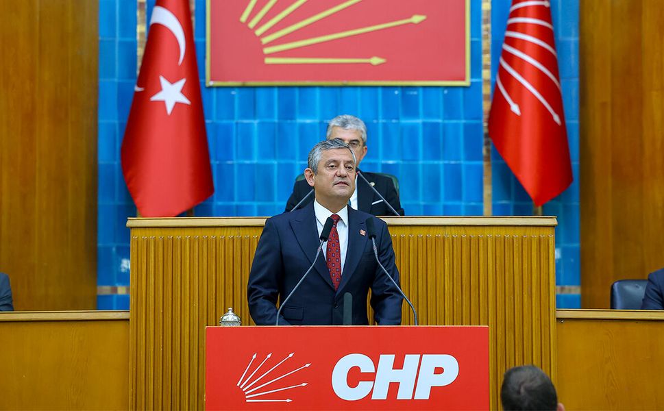 Özgür Özel: Meclis'i, bakanlıkları ve sokakları kapatan olağanüstü hal var
