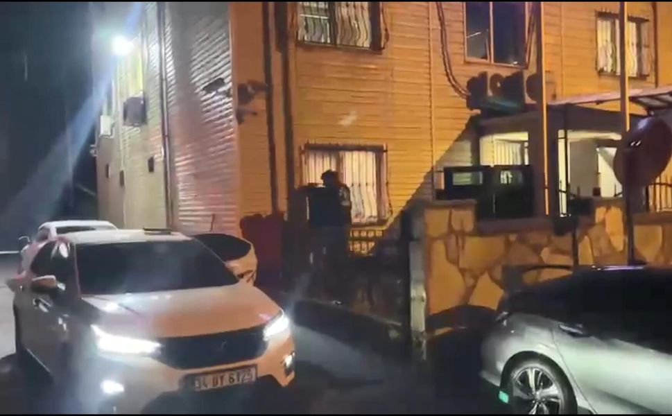 İstanbul'da 'Karımla aranda ne var’ diyerek eşinin çalışanını silahla vurdu!