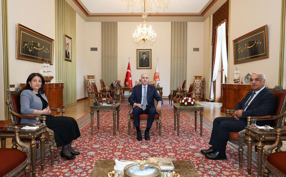 TBMM Başkanı Kurtulmuş, DEM Parti İmralı heyeti ile görüştü
