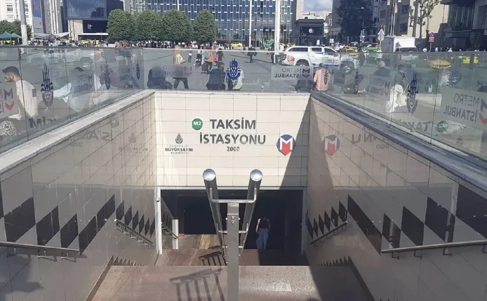 İstanbul Valiliği duyurdu: Taksim metro istasyonu kapatıldı