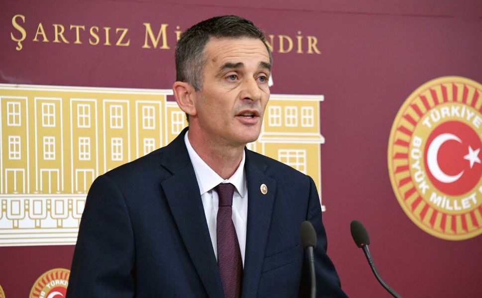 Ümit Dikbayır CHP'den istifa etti