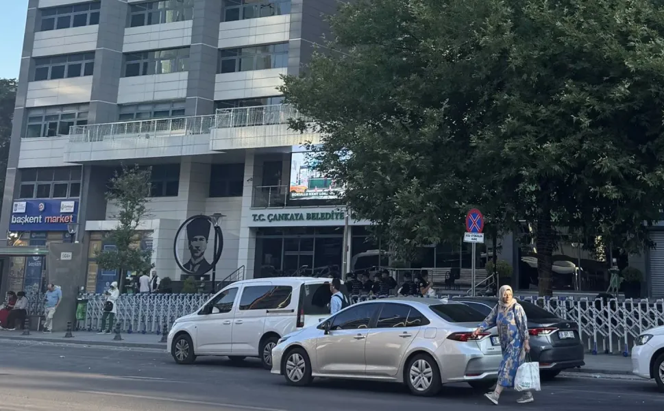 Çankaya Belediyesi'ne operasyon: Başkan Hüseyin Can Güner dahil 36 kişiye gözaltı kararı