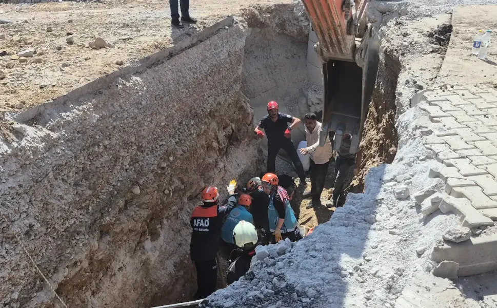 Malatya'da konut inşaatında göçük: 2 işçi hayatını kaybetti!