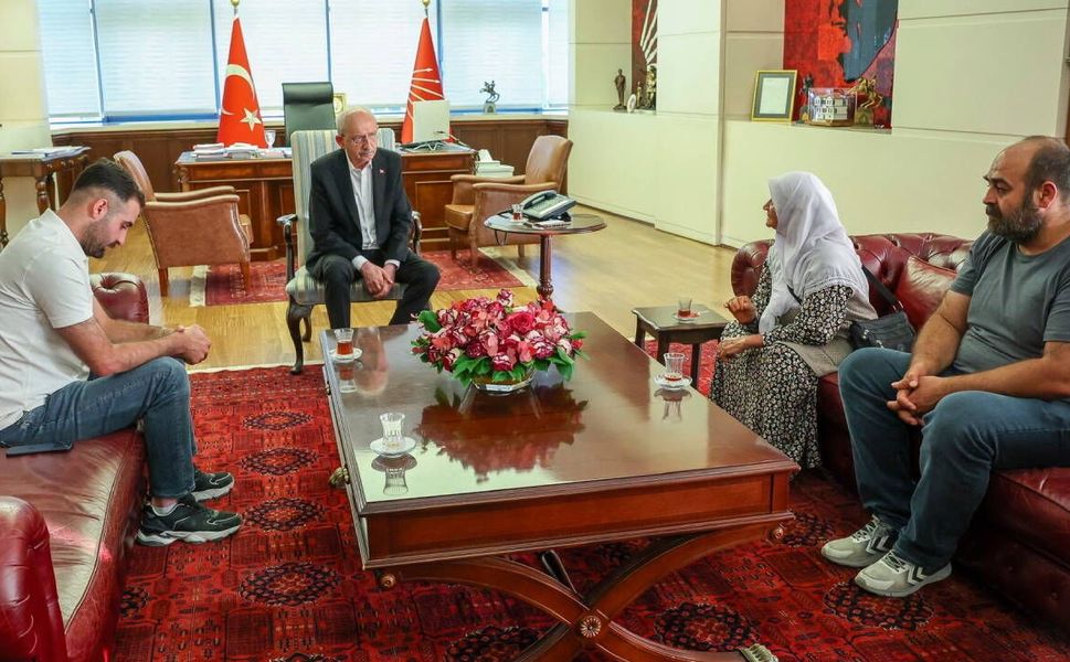 Narin Güran'ın ailesi, Kemal Kılıçdaroğlu'nu ziyaret etti