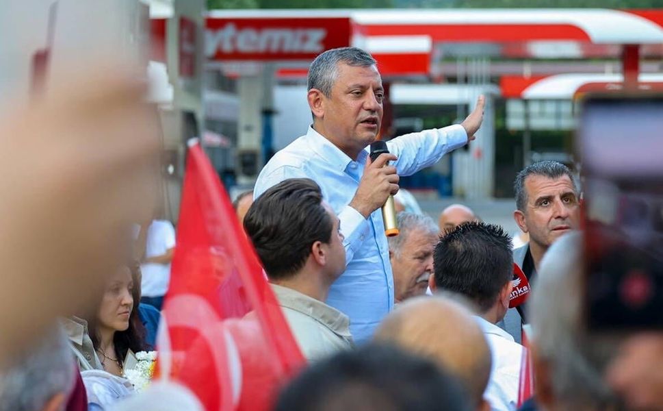 Özgür Özel, Zonguldak'ta: 'Kaptan limanda değil fırtınada lazım'