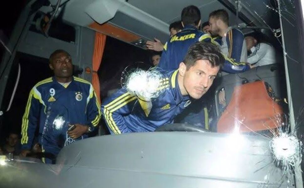 Fenerbahçe otobüsüne silahlı saldırıda 5 kişi gözaltına alındı
